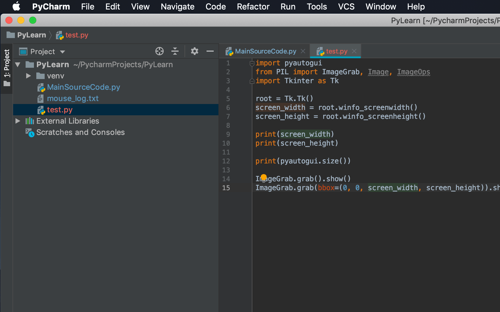python ImageGrab.grab(bbox) is not grabbing the correct size. Am I