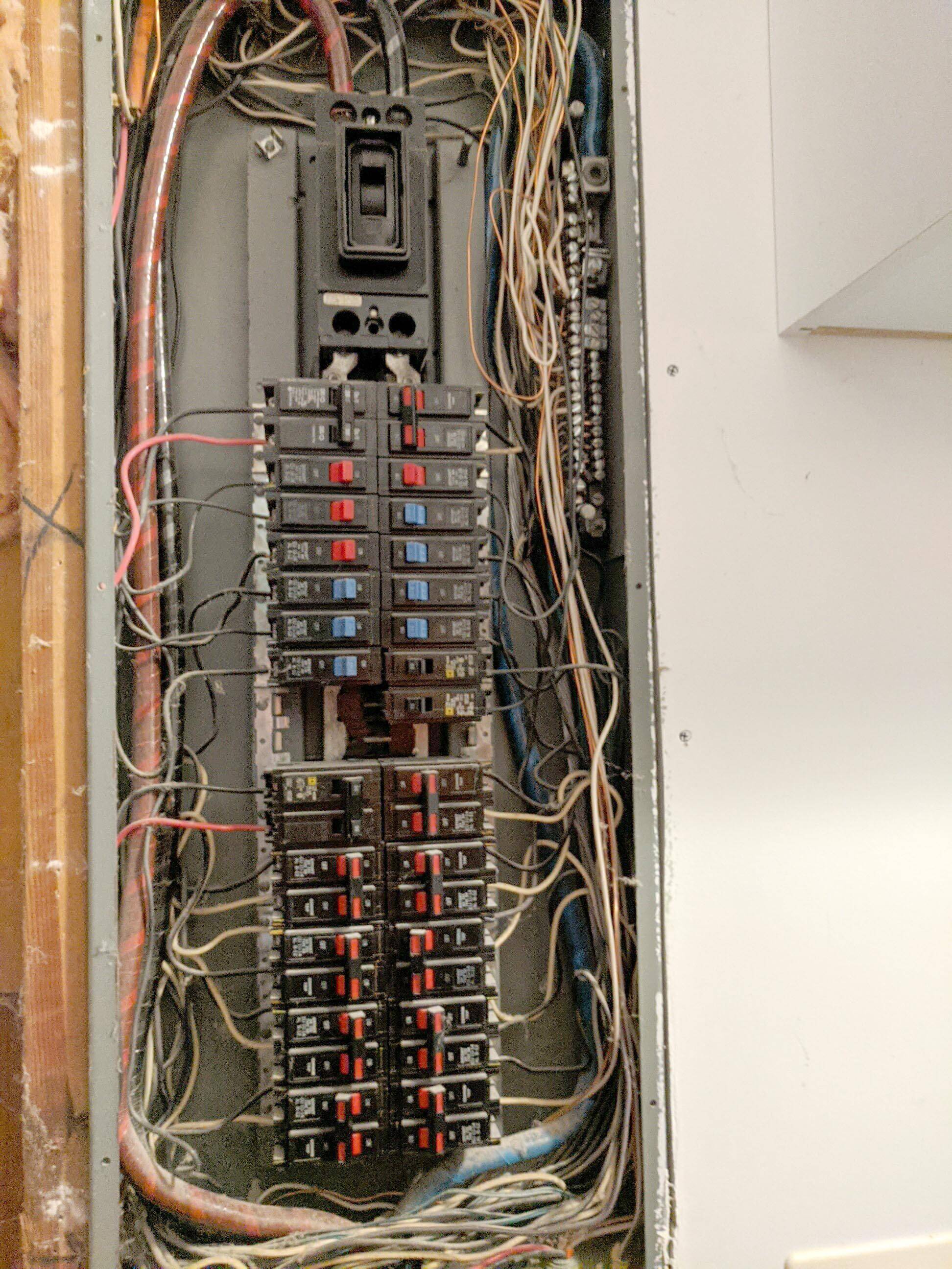 electrical Two unrelated circuits drop at the same time Home