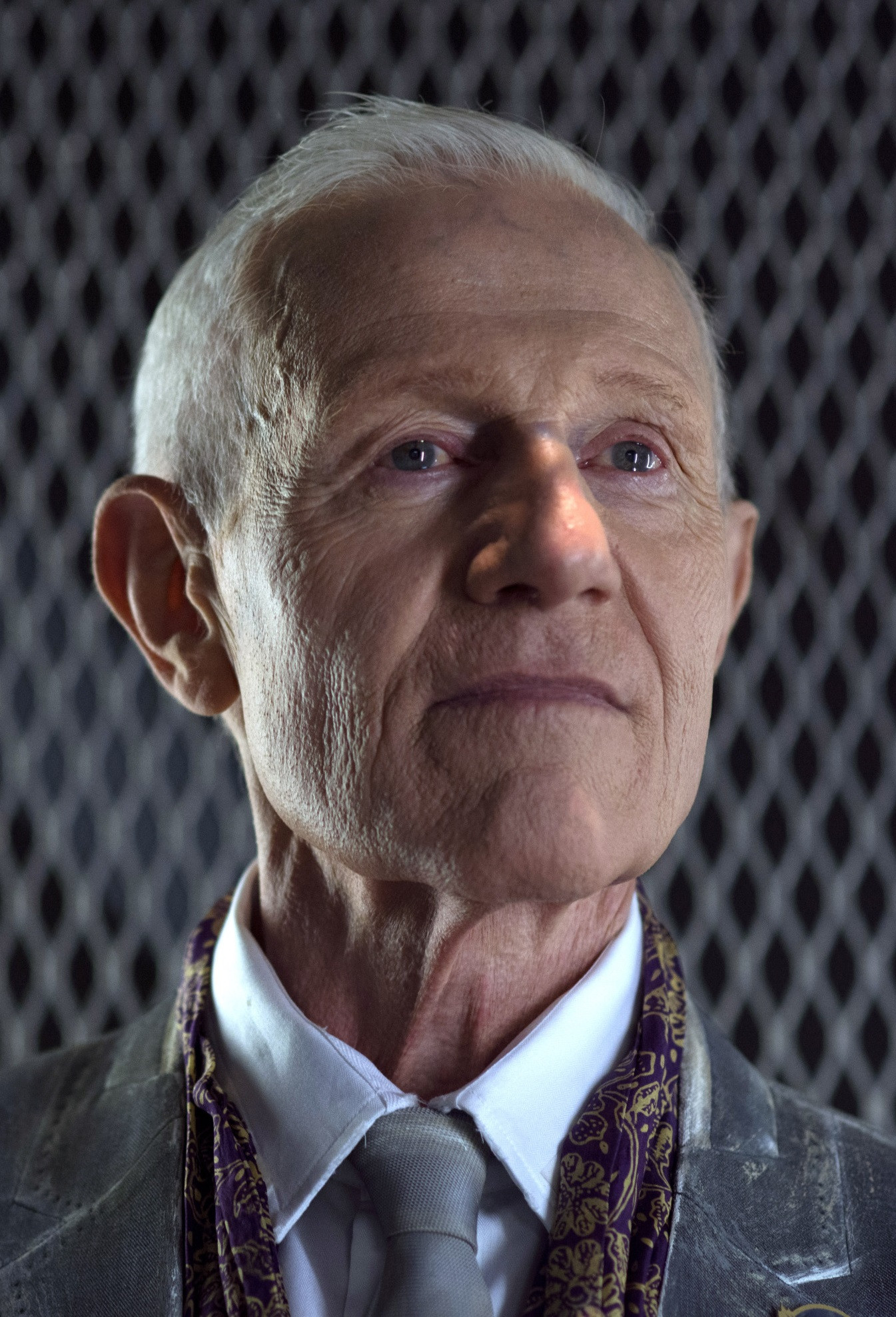 the 100 What's up with the clothes of the "mountain men"? Science Fiction & Fantasy Stack