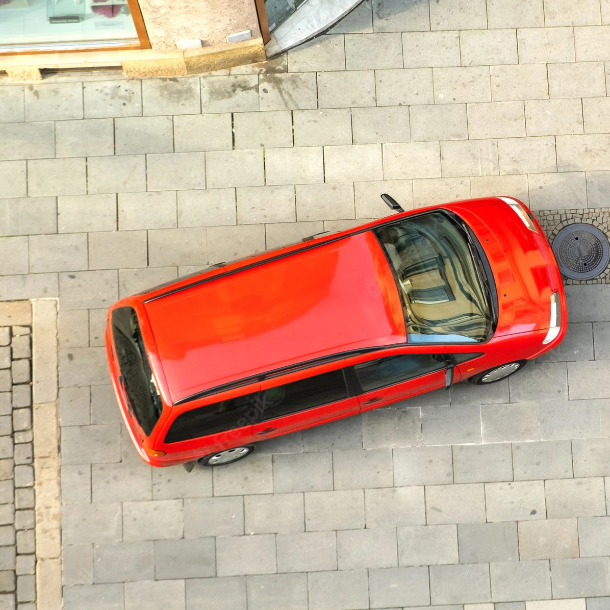 python opencv get box coordinates of central object by color Stack