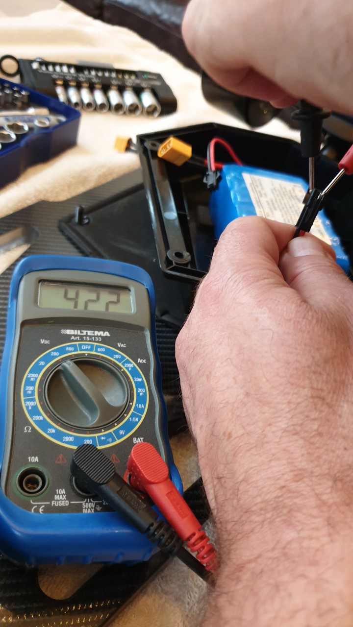 power supply - 10S1P issue - battery not charging - Electrical