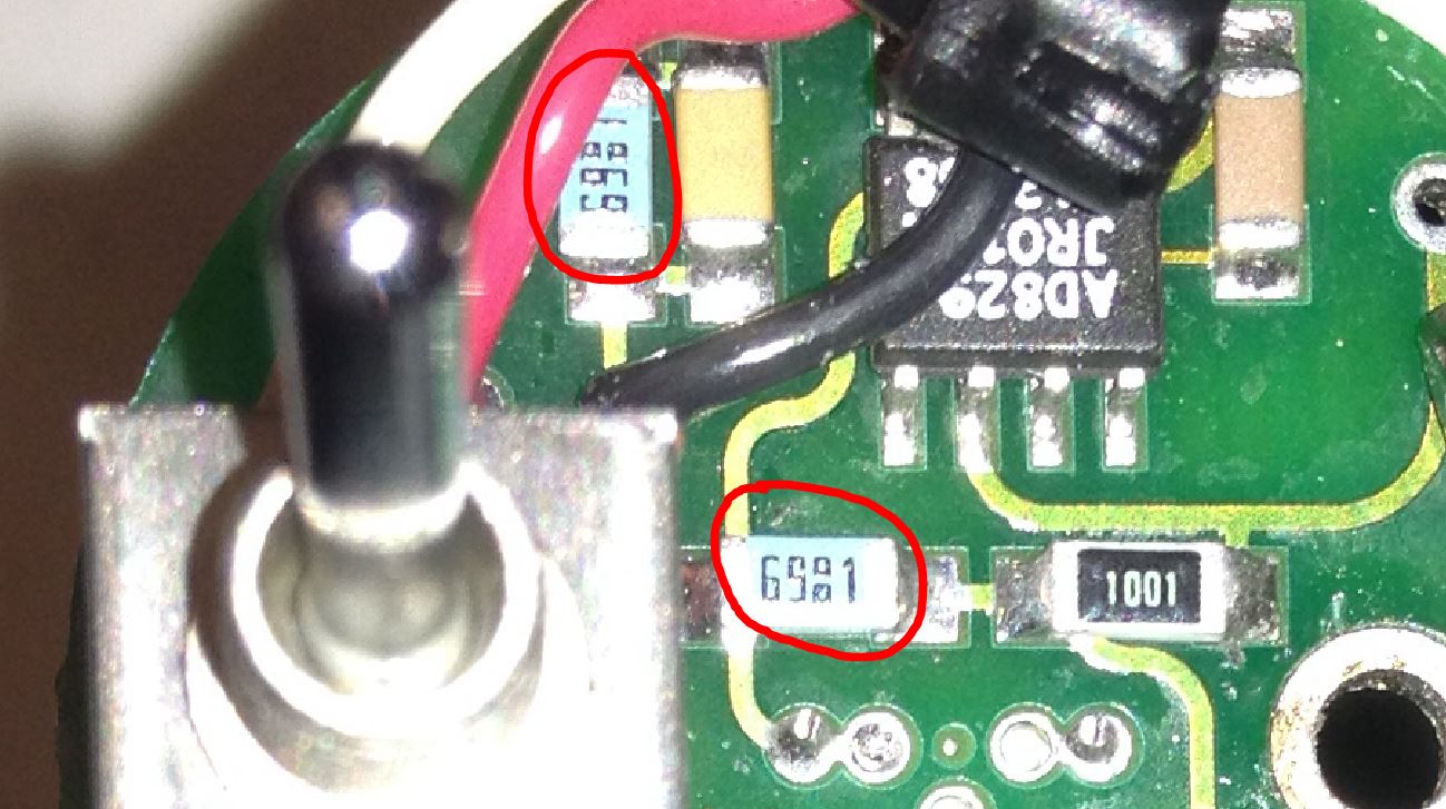Electronic Identifying SMD Resistor with a code that contains a colon