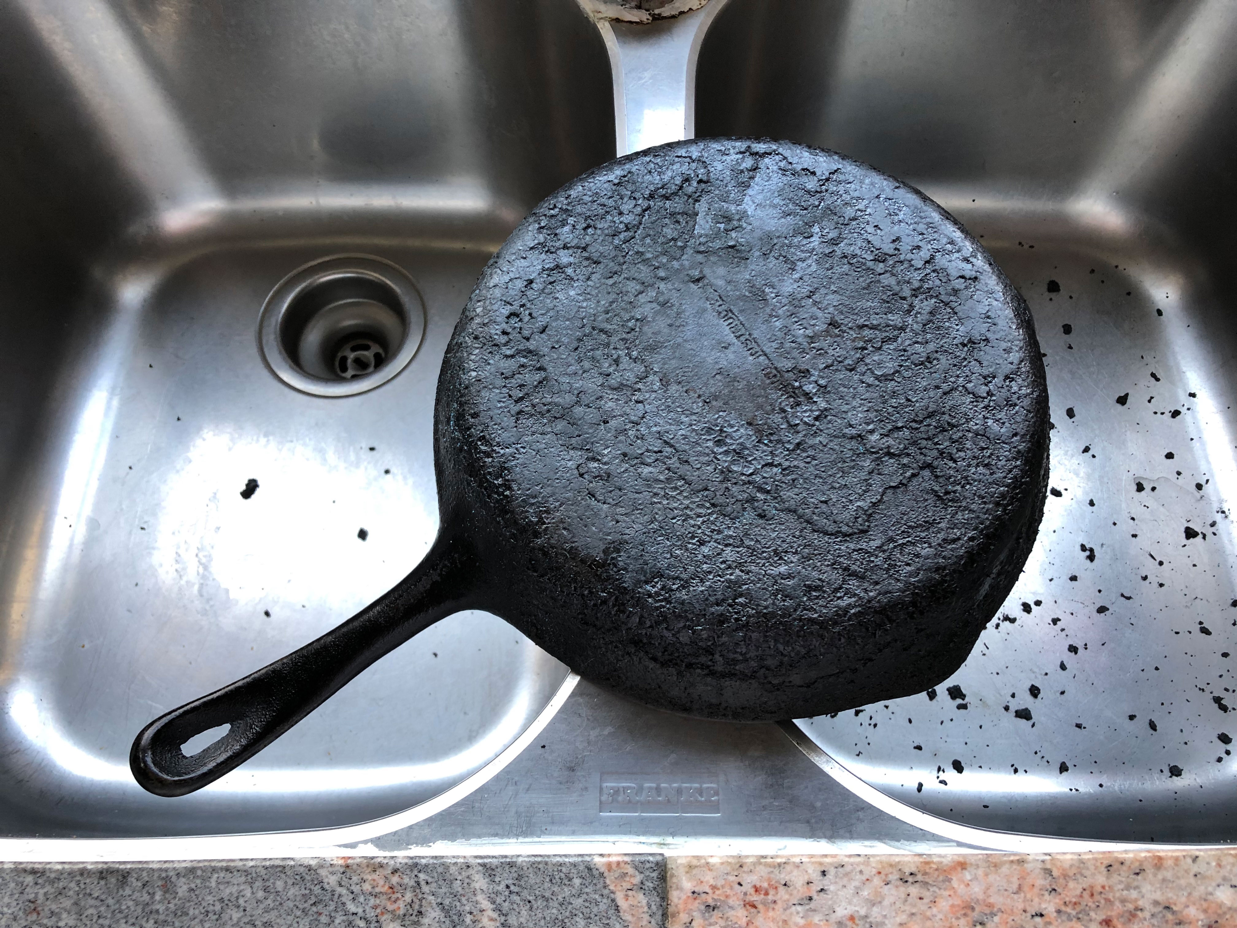 How To Clean A Burnt Cast Iron Saucepan at David Dawson blog