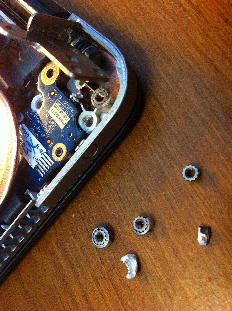 lenovo laptop Temporary hinge bushing repair Super User