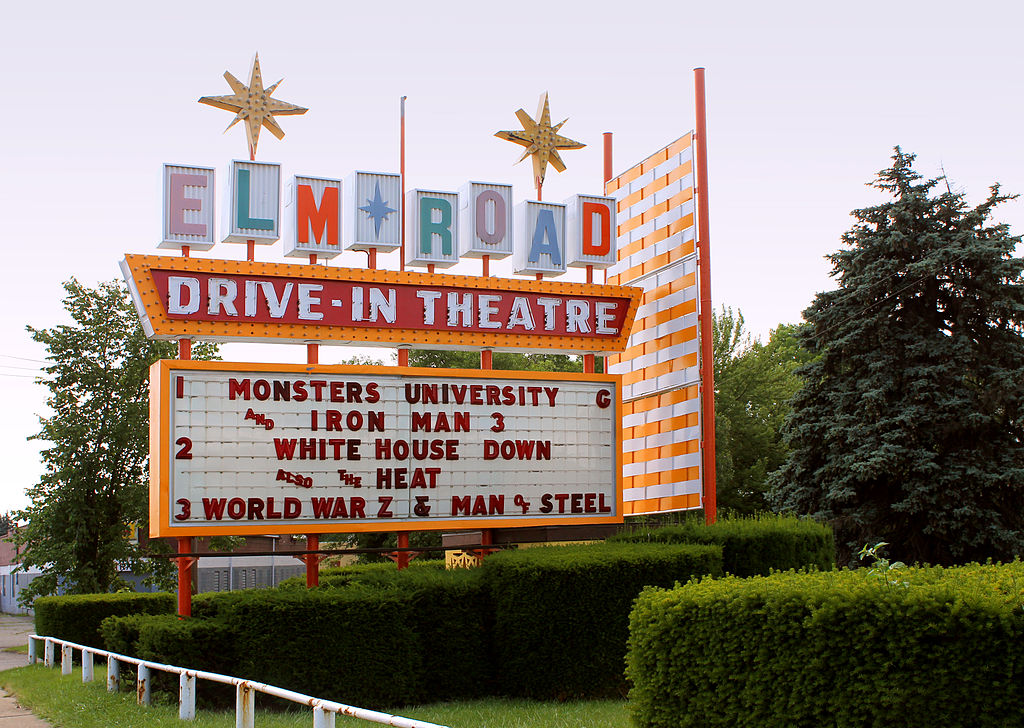 usa Are there examples of Googie architecture outside the U.S