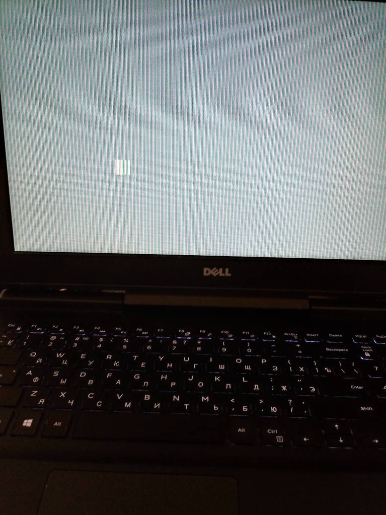 [Solved] Windows 10 laptop screen messed up after 9to5Answer
