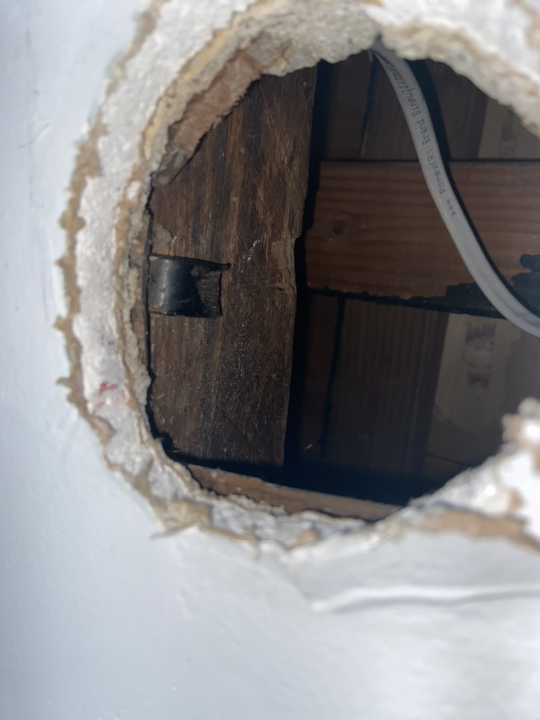 electrical Which old work ceiling box? Home Improvement Stack Exchange