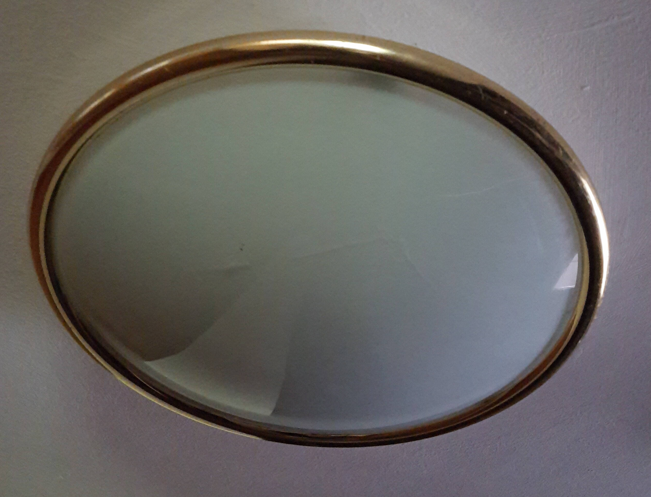 lighting - How do I open this light fixture that has 3 screws / hooks