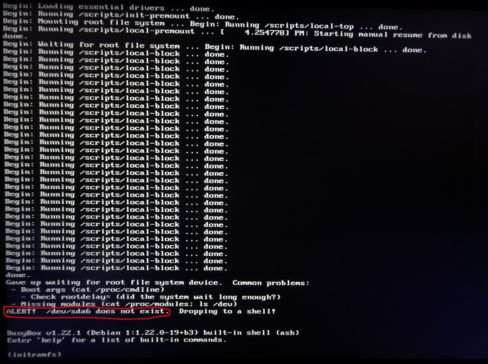 debian Booting from GRUB starts ok, but during the process it states