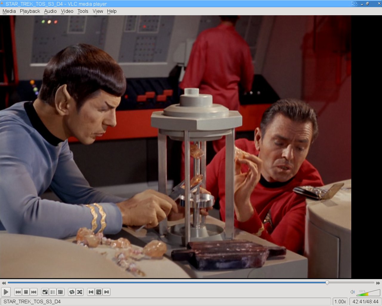 ¿Qué episodios de Star Trek TOS muestran Dilithium Crystals en la pantalla?