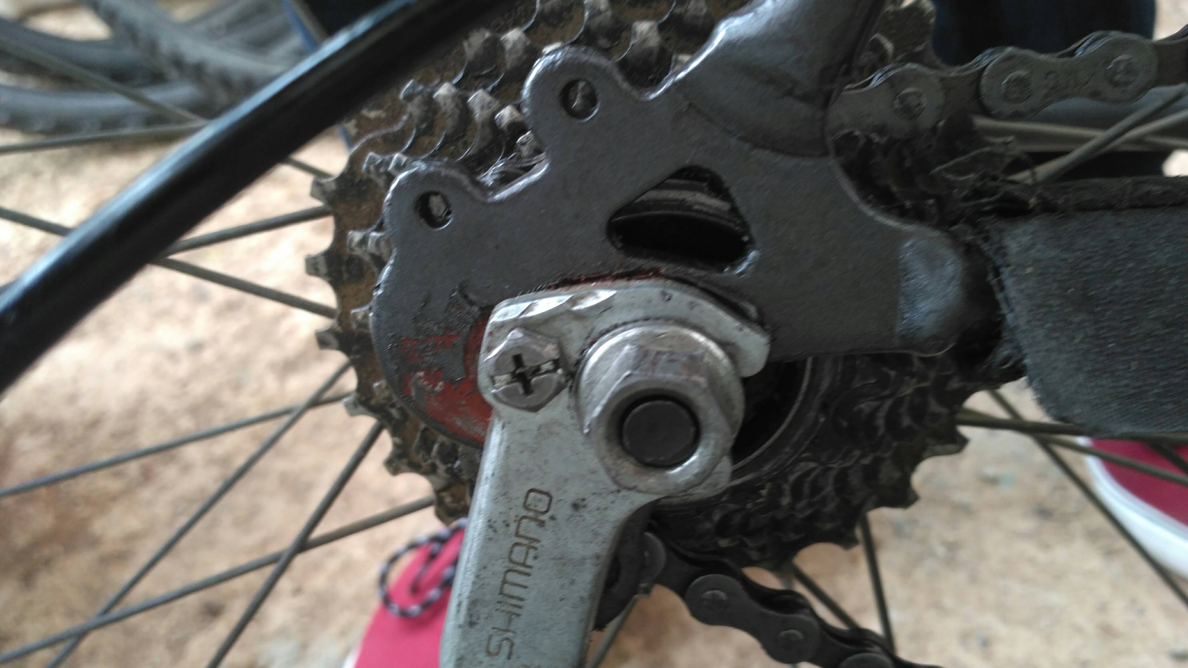 wheels - Derailleur hanger - Bicycles Stack Exchange
