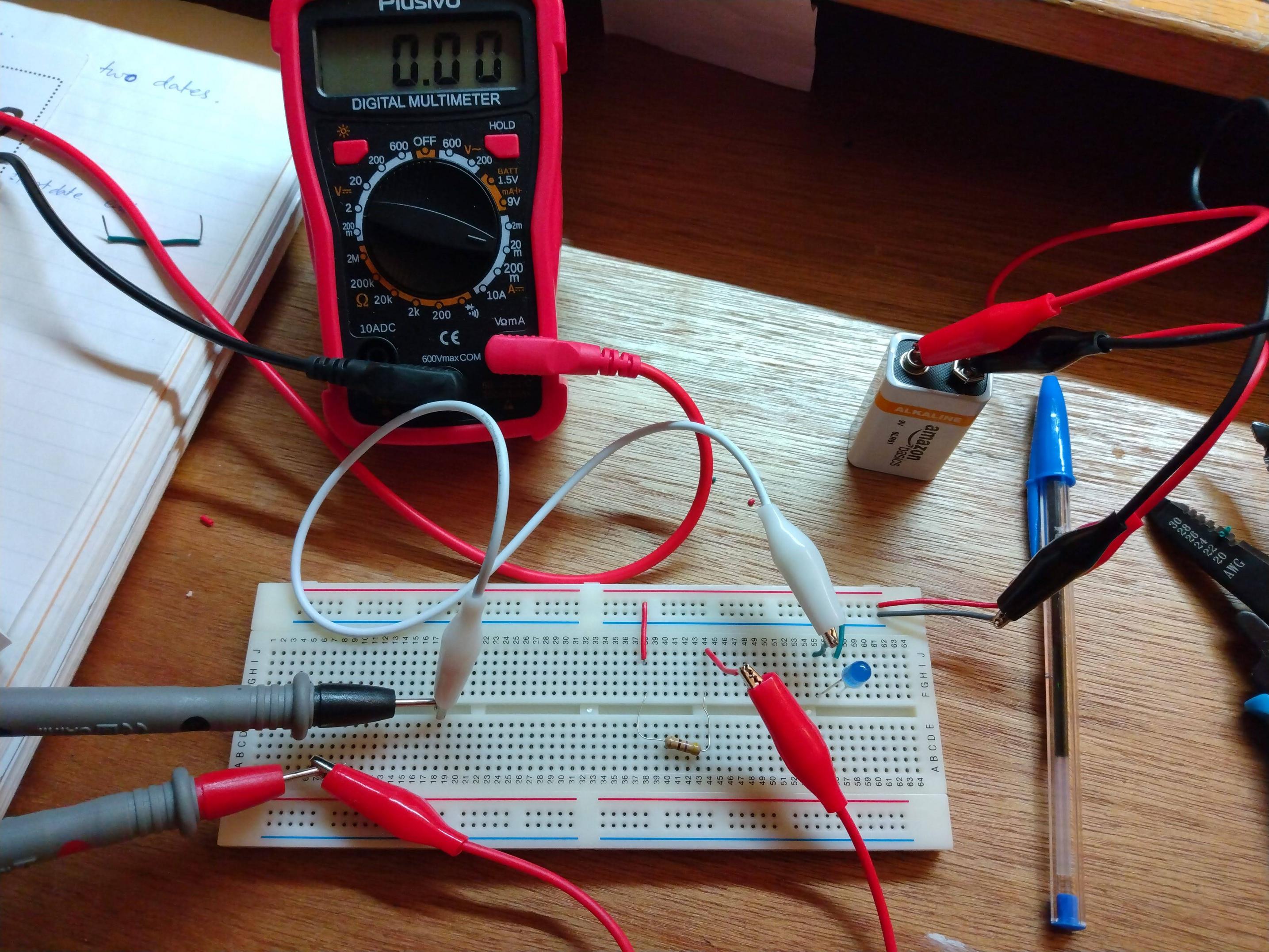 Can I get help troubleshooting a simple hobby electronics circuit