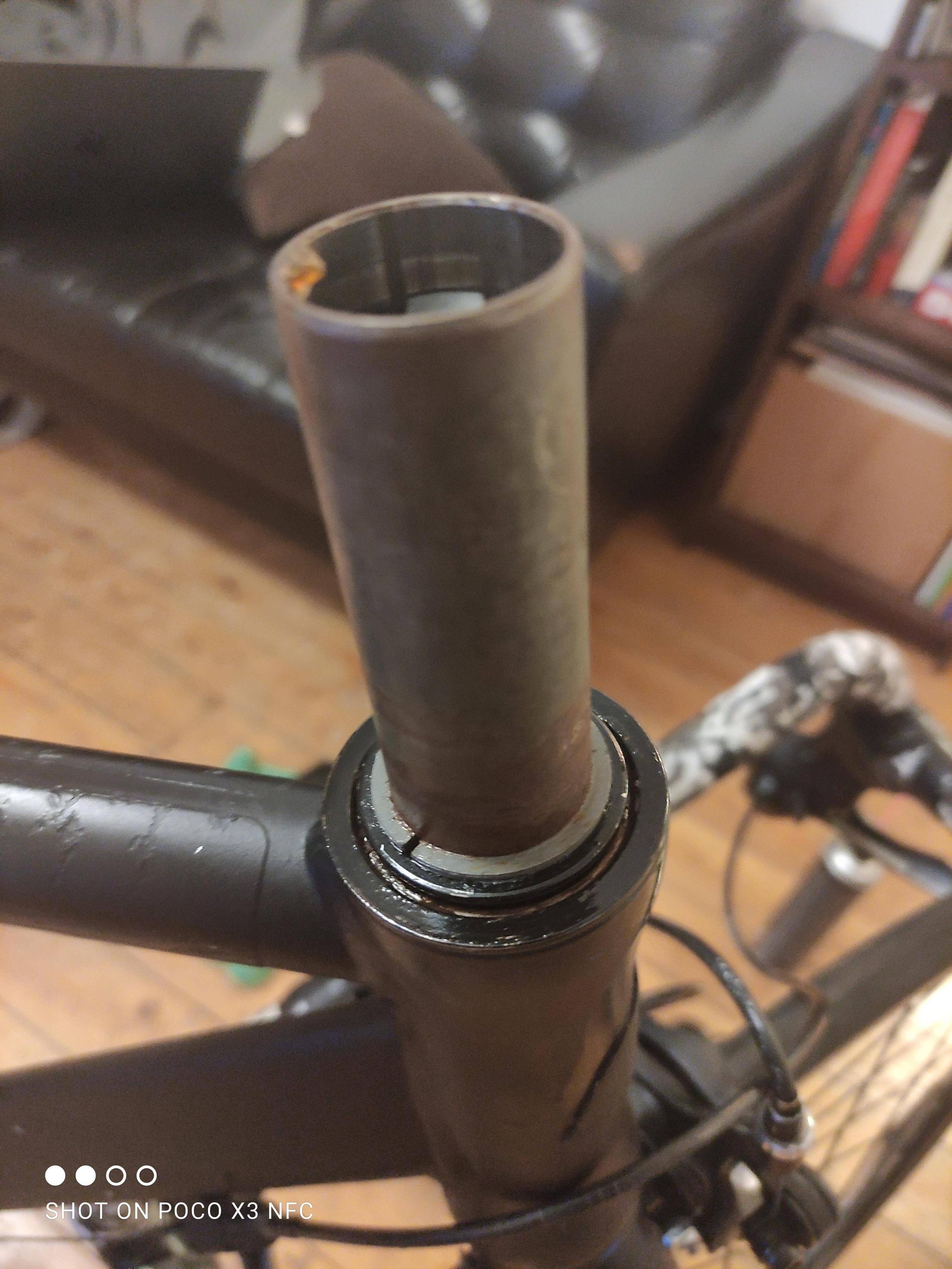 rust Fork seized to frame can I just hammer it down now? Bicycles Stack Exchange