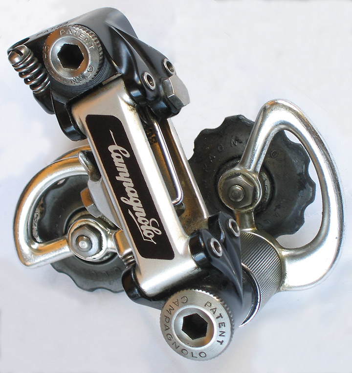 Why are derailleur jockey wheels commonly made of nylon? Bicycles