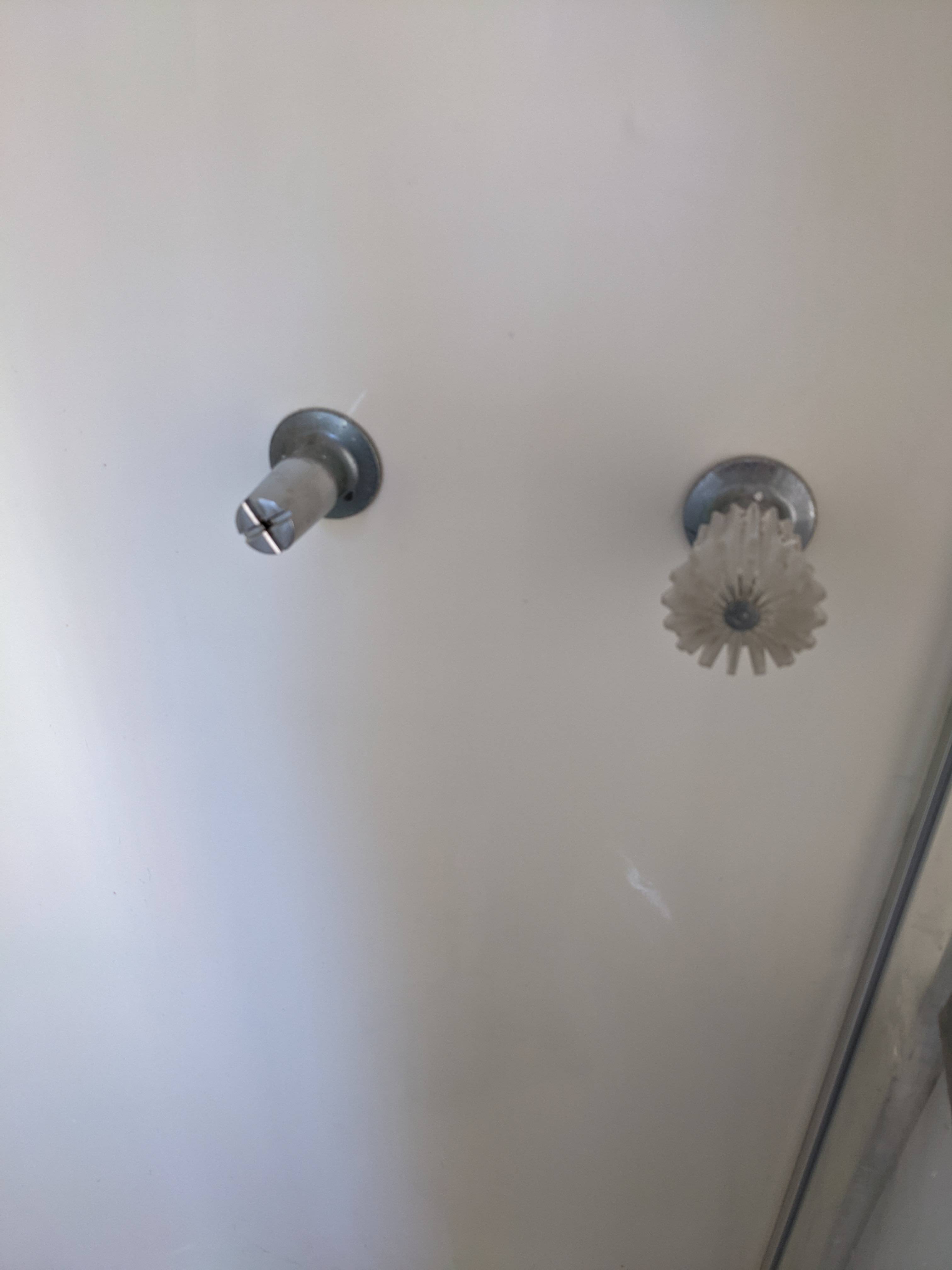 faucet What do I look for in replacing this shower knob? What is this