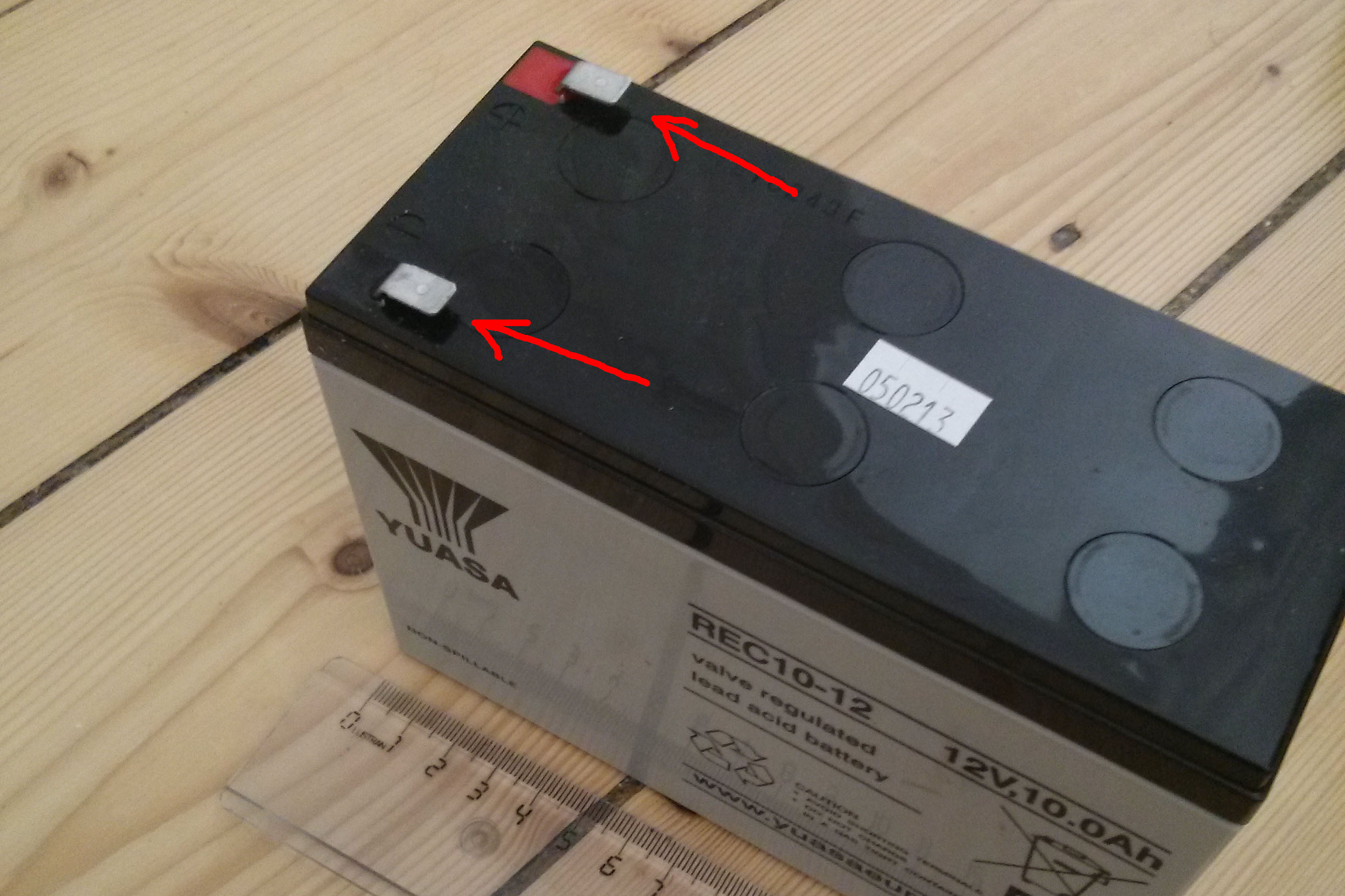 batteries Connector for a certain type of leadacid battery