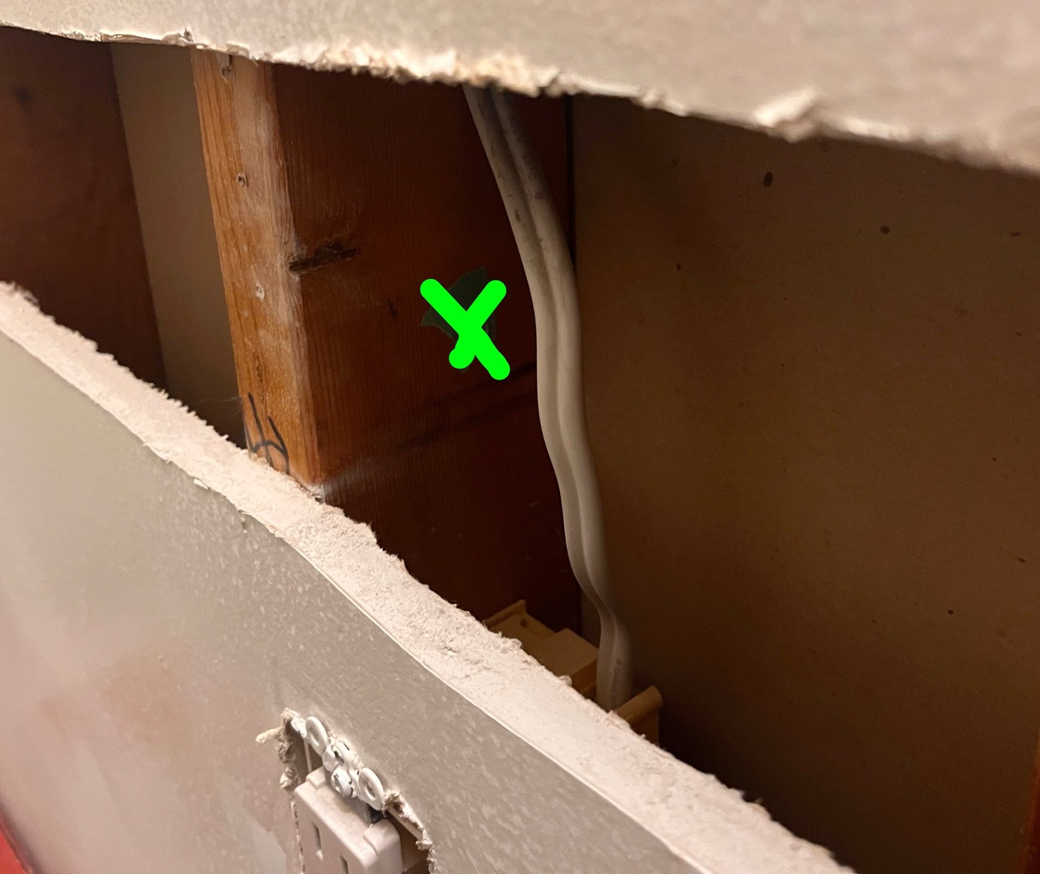 electrical Do we need to staple nonmetallic cables near box when