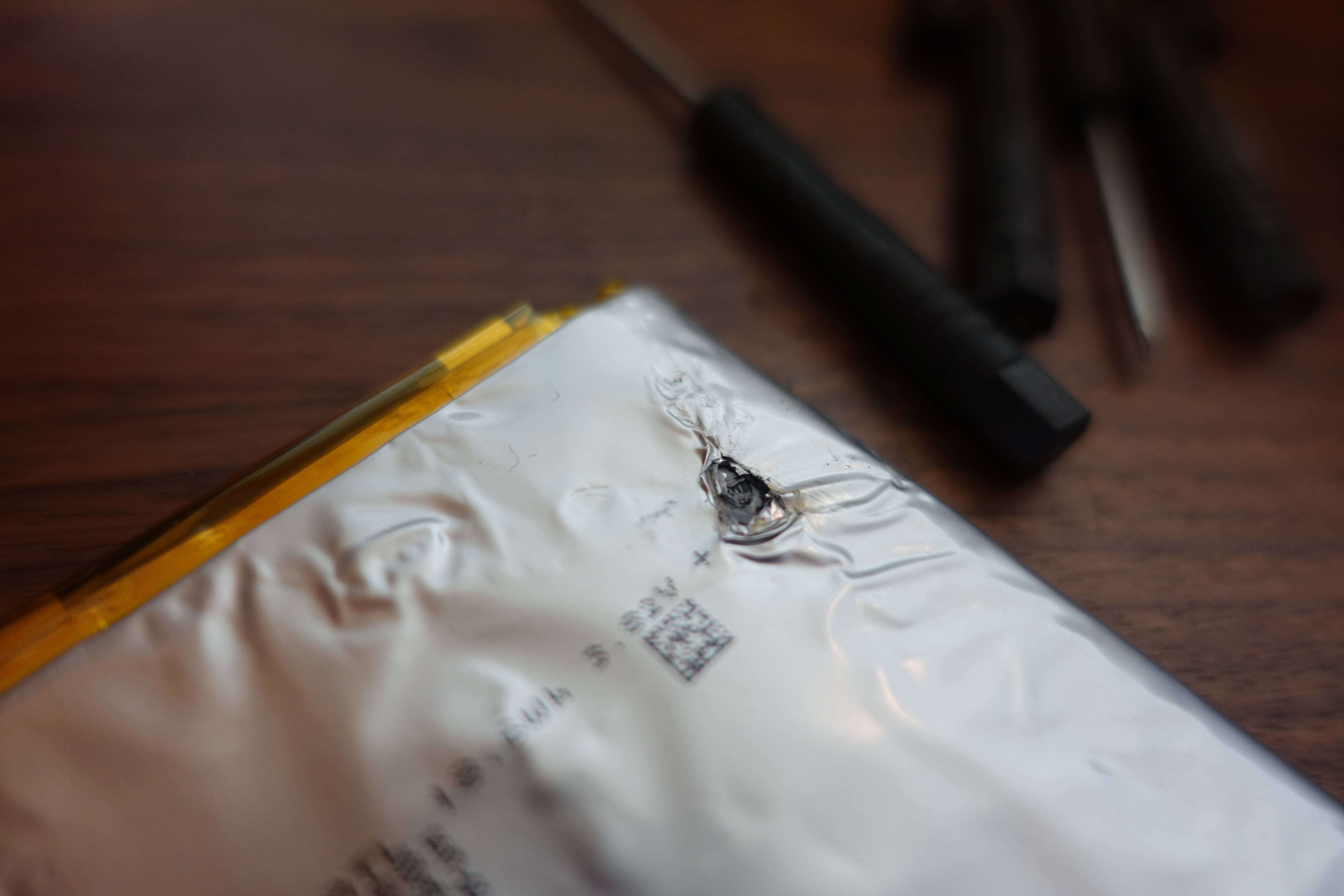 Electrical Would a small scratch/puncture on a lithium battery cause