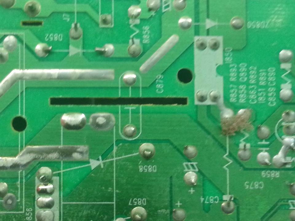 isolation Why AC points on PCB are separated by a hole Electrical