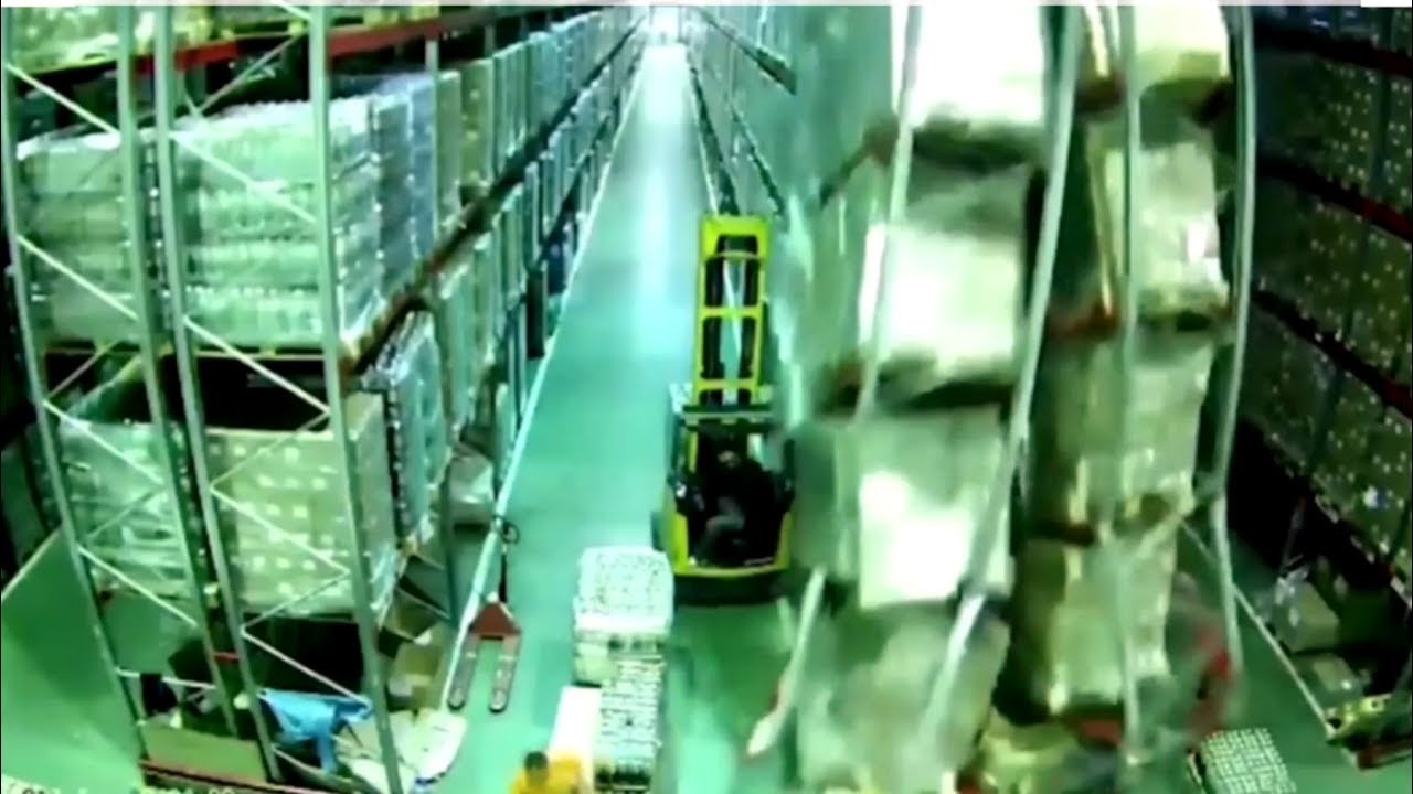 engineering Does this video of collapsing warehouse shelves show a