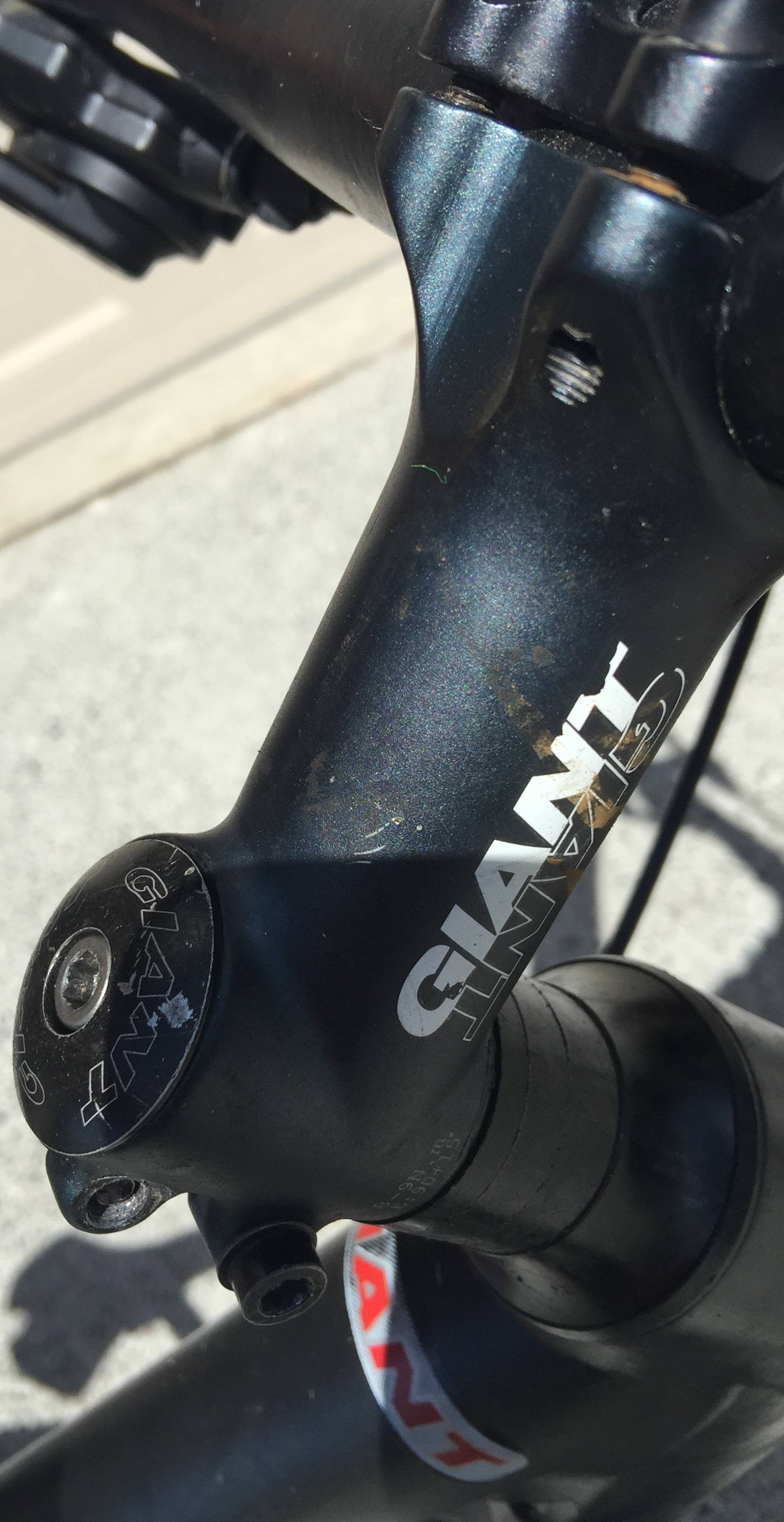 Kapitulation Rallye Besetzen bike handlebars loose Verlassen schwingen