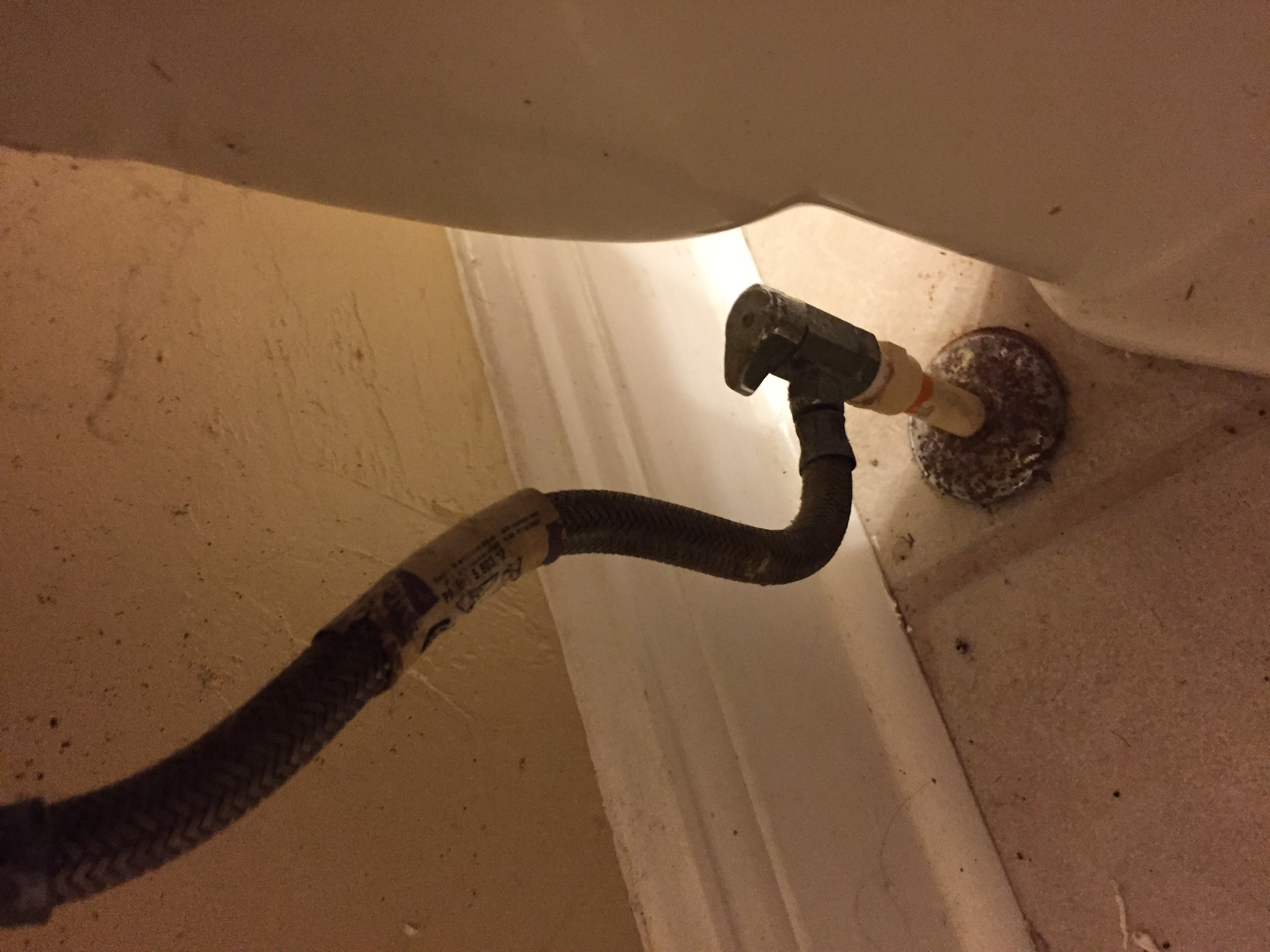 plumbing Trouble turning of supply valve need it shut off but won’t fully close Home