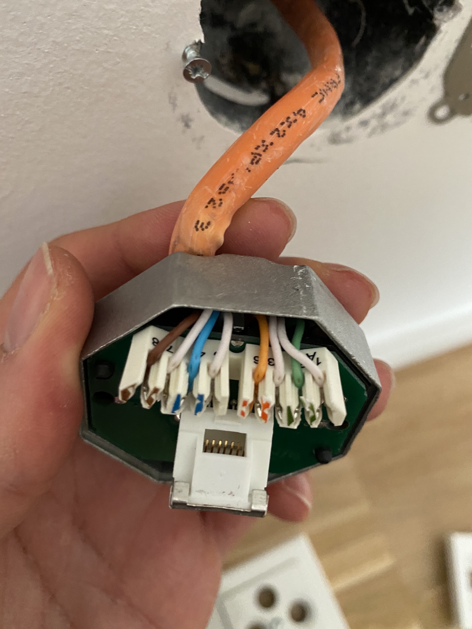 networking wall socket stack to 100 mbps Super User