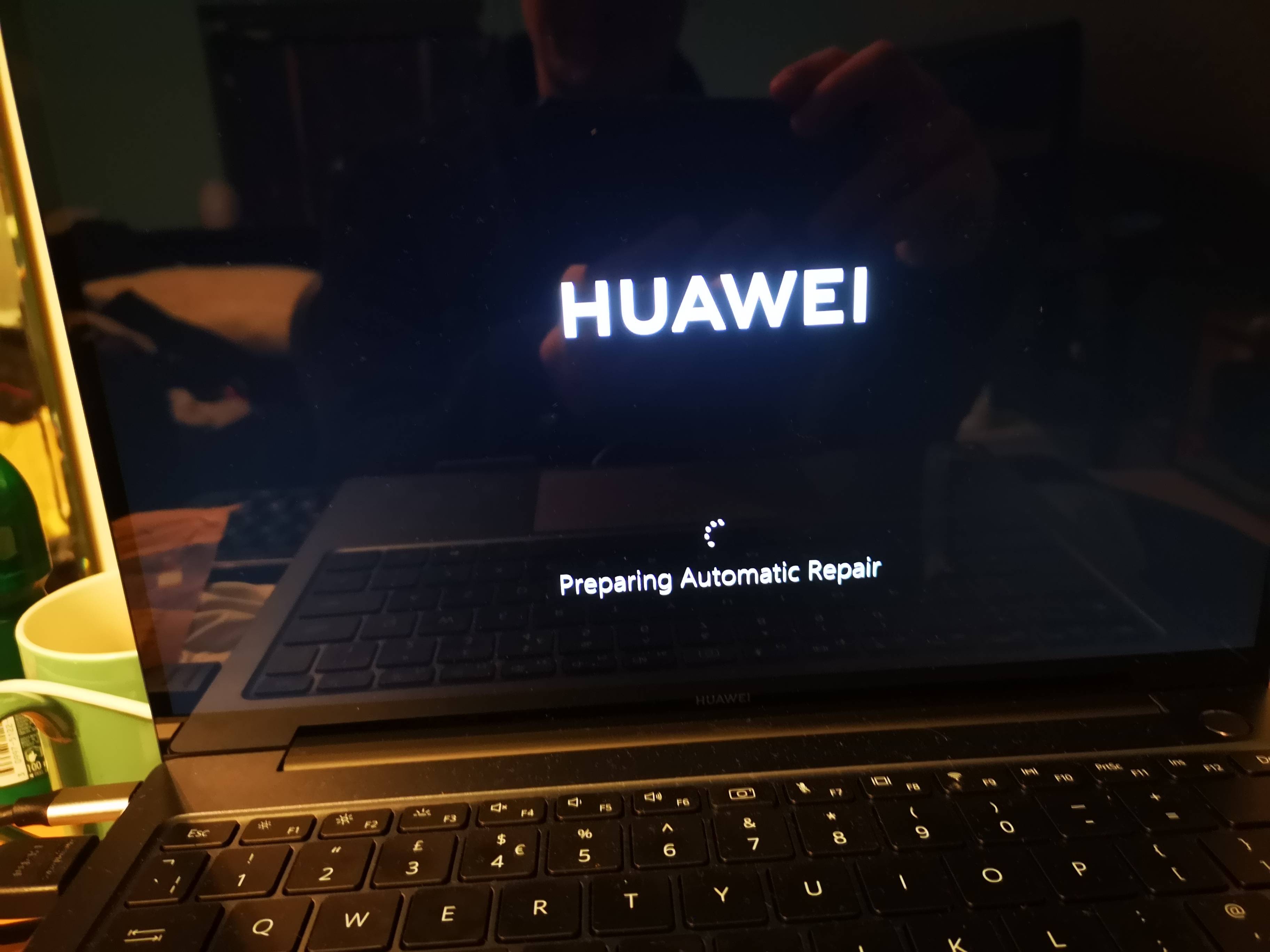 Windows on Huawei Matebook, when turned on, goes straight to