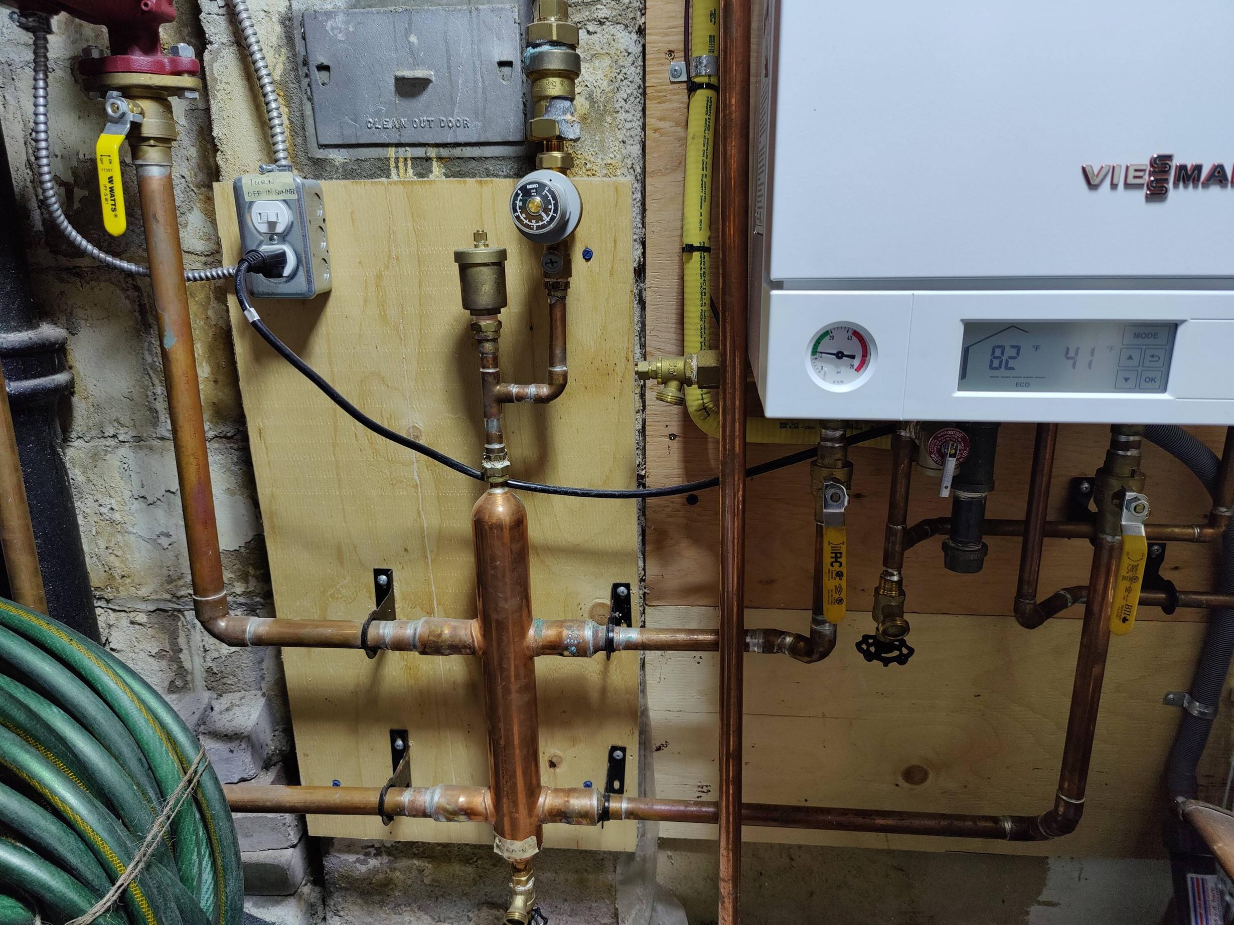 boiler Viessmann Vitodens water temperature and pressure are