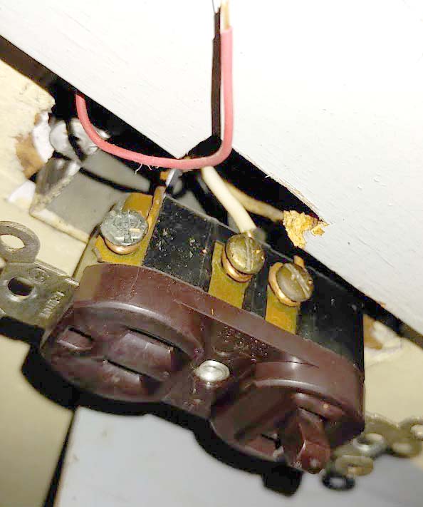 electrical Replacing outlet switch combination with GFCI