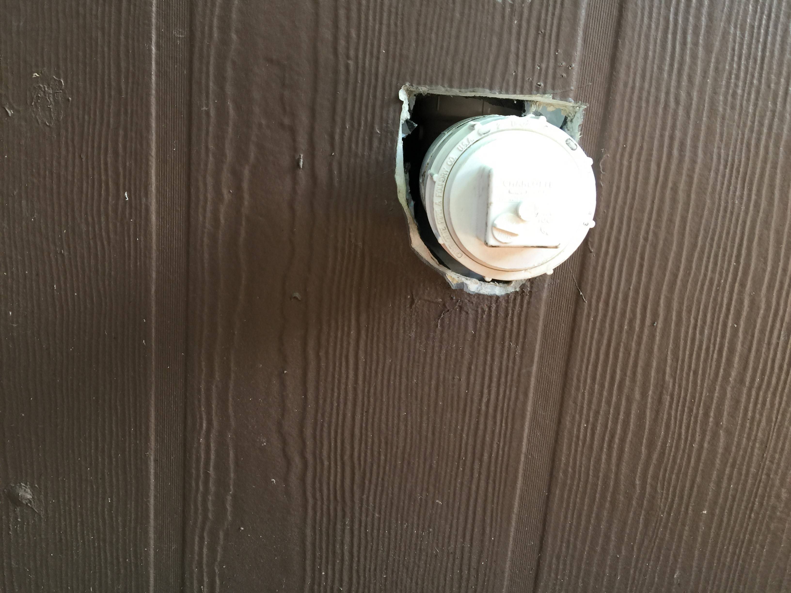 siding How to seal an outside hole temporarily Home Improvement