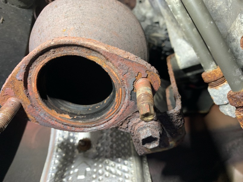 exhaust manifold What are these catalytic converter bolts called