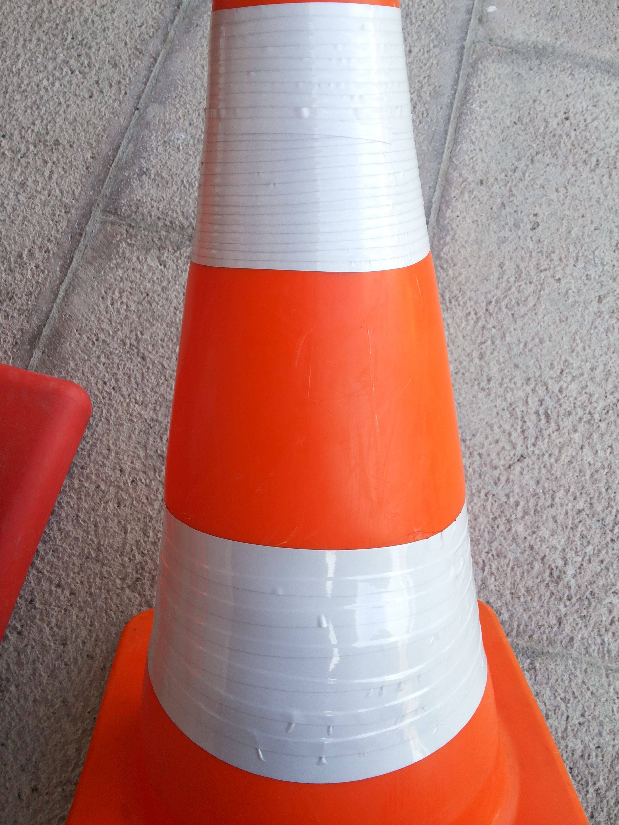 cleaning How to repair and clean traffic cones? Lifehacks Stack