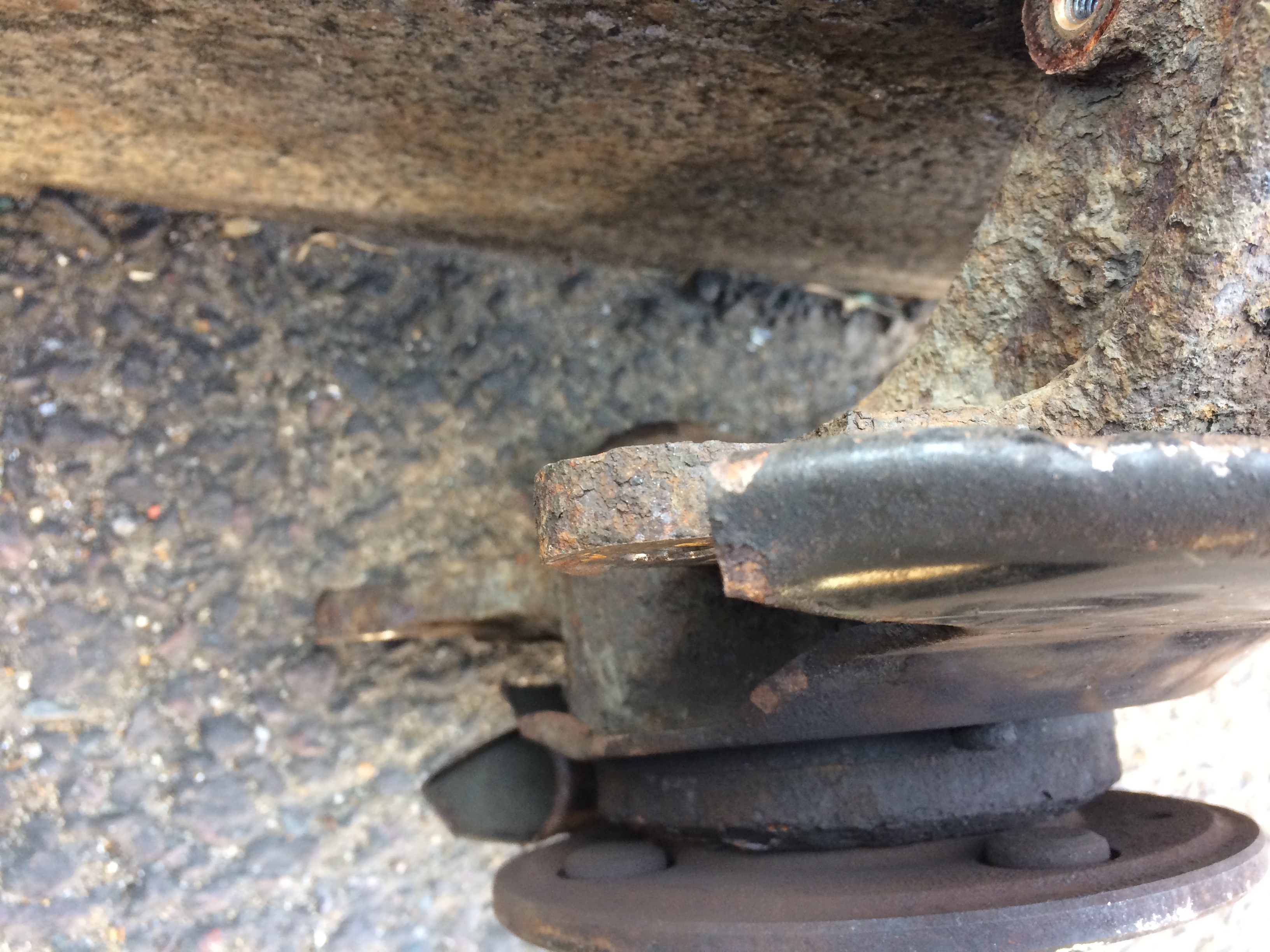 hub - What is the best way and what work is involved in fixing this