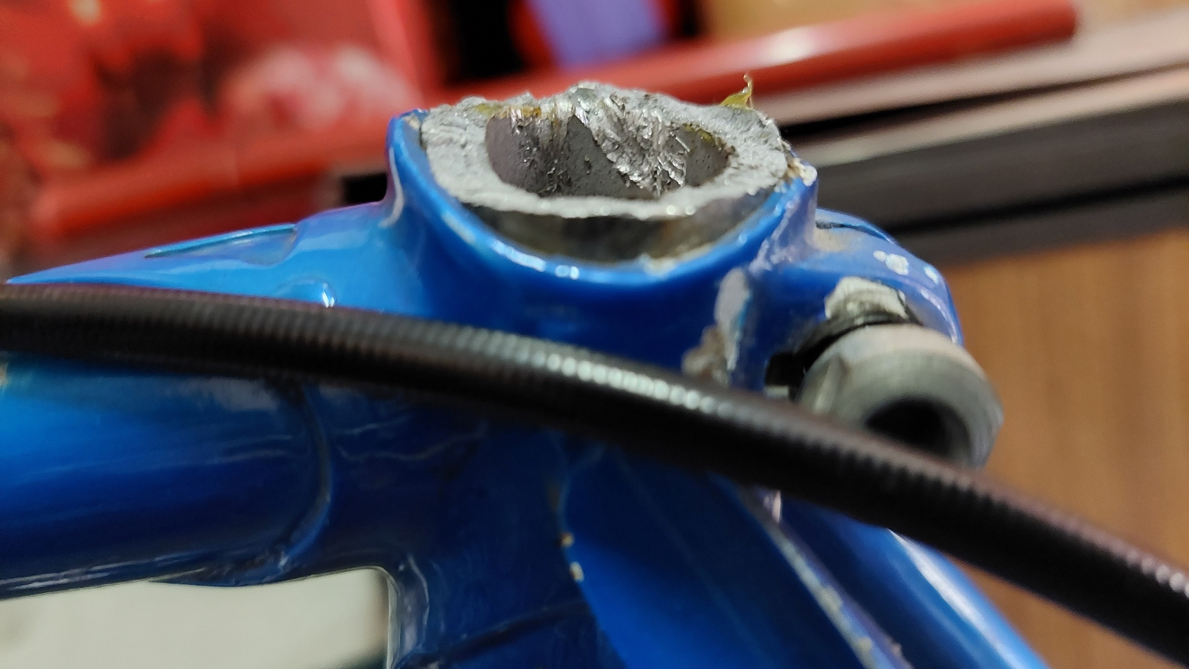 Aluminum seatpost broken into a steel frame Bicycles Stack Exchange