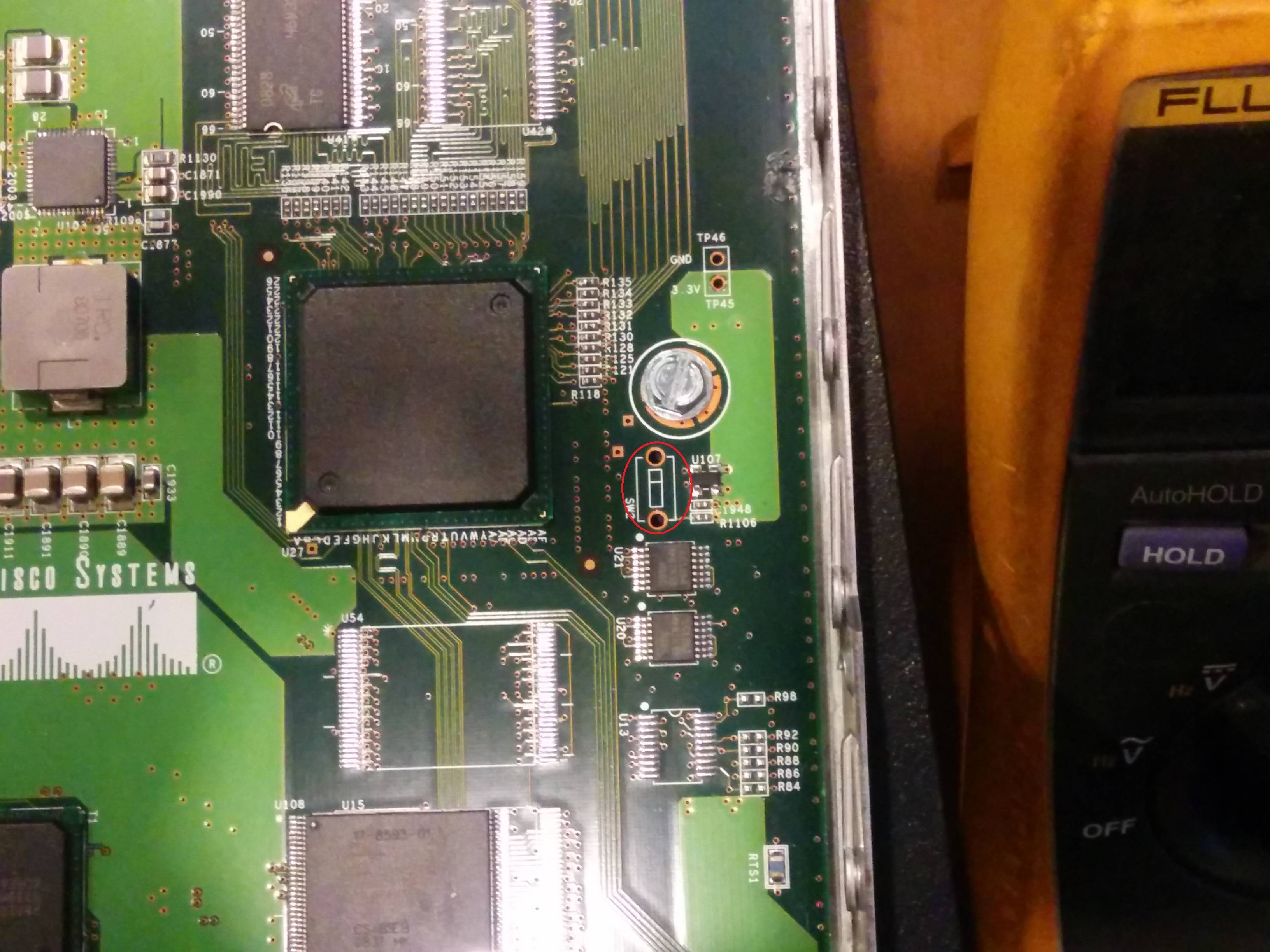 cisco 2960G won't boot and no console output - Network Engineering