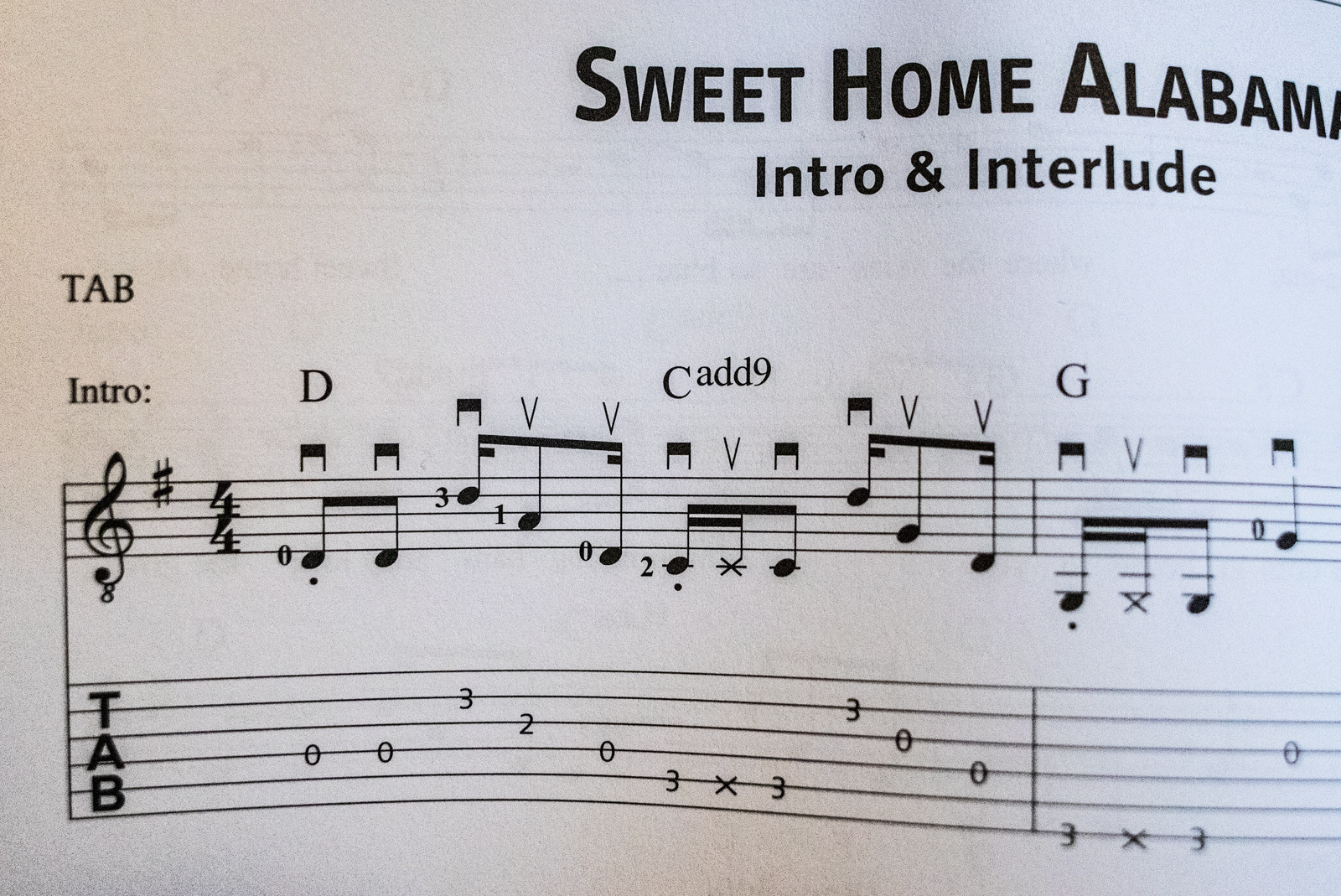 notation How to read notes with an "ornate X" notehead for guitar