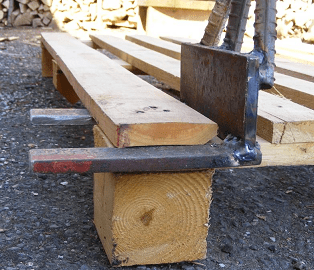 What is the best way to remove nails from pallets? - Woodworking Stack