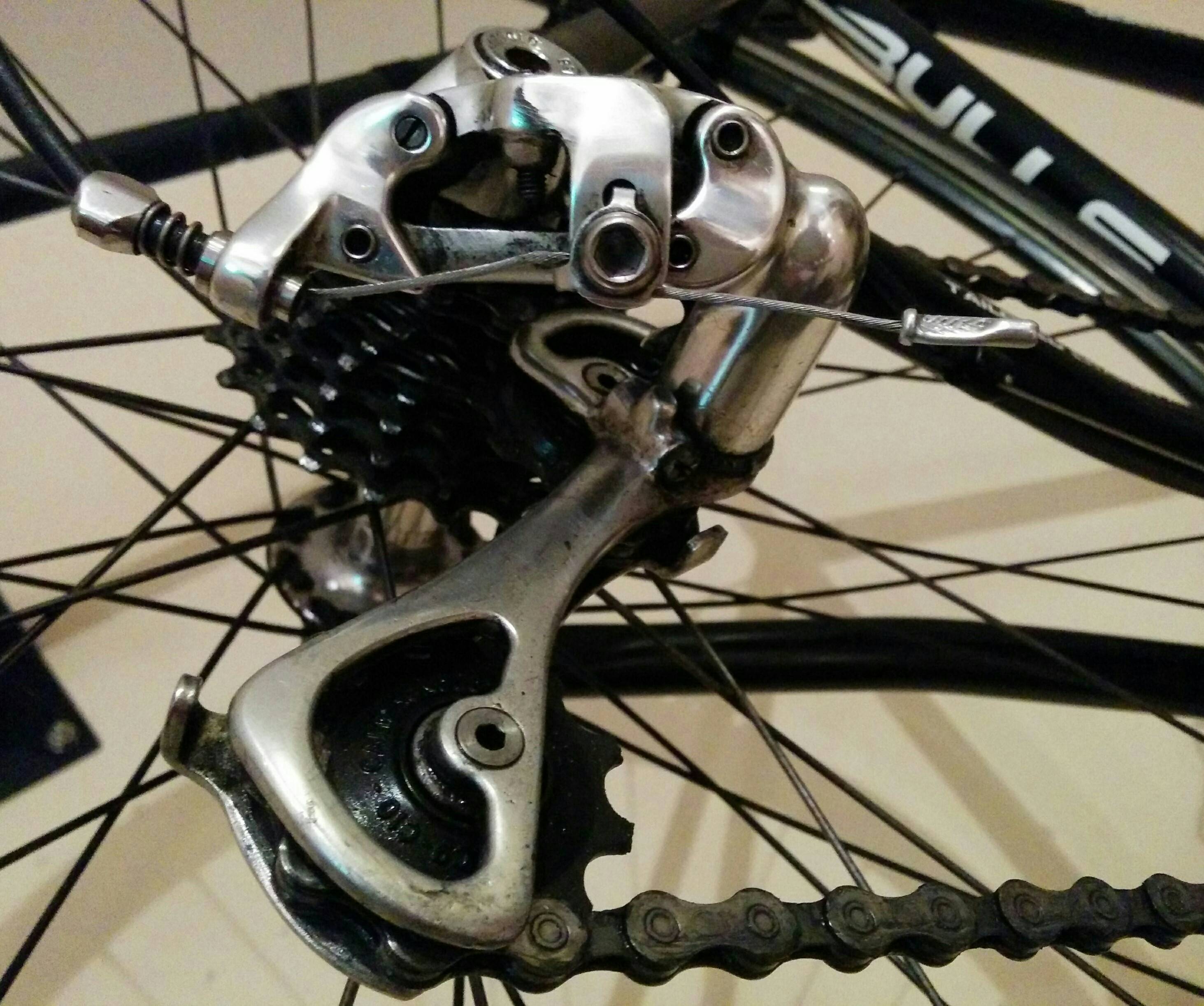 repair Campagnolo Ergopower inaccurate shifting on high and low cogs