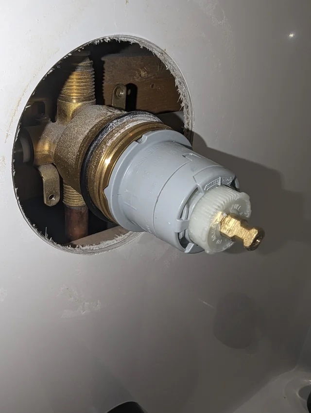 plumbing - How can I remove this shower faucet cartridge? - Home