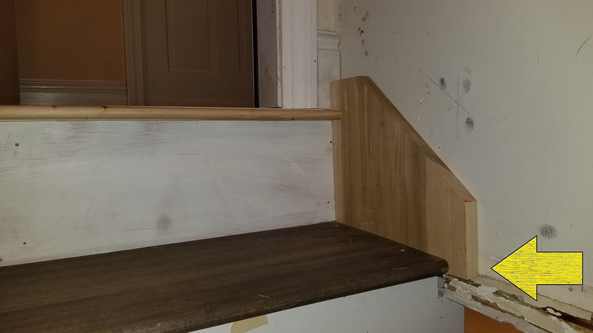 Basement HowWhere should I end this partial skirtboard at the stair