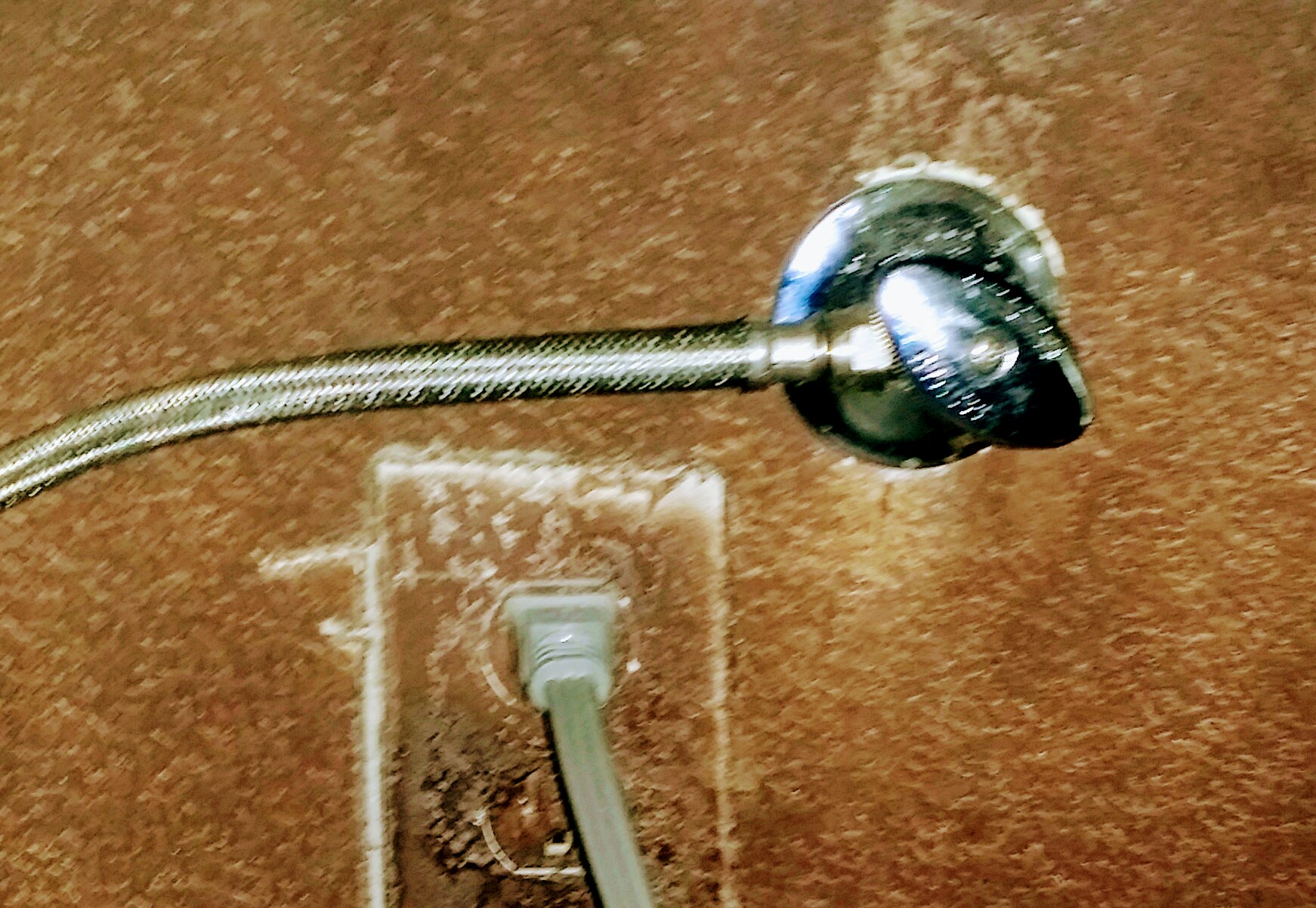 refrigerator Water line under the sink to fridge ice make isn't