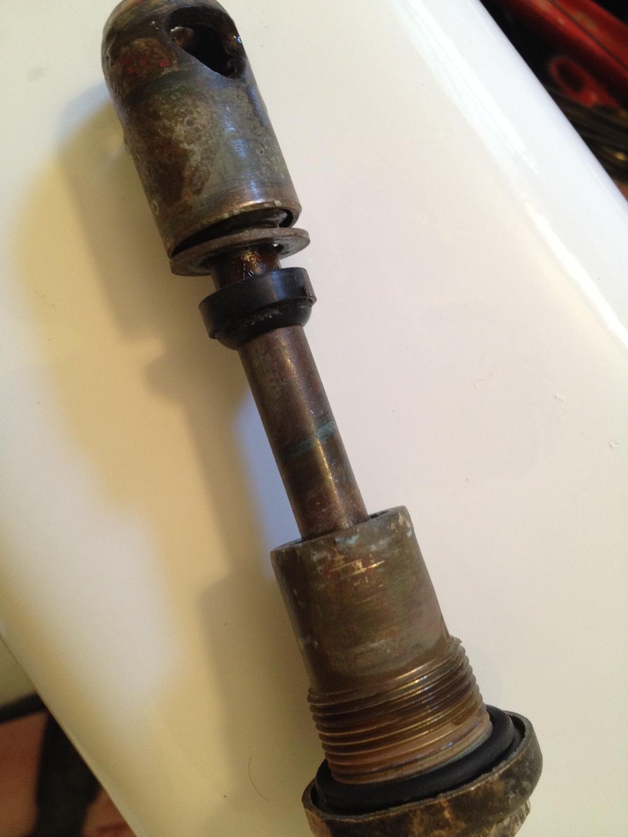 plumbing How does this 50 year old shower valve work? Home
