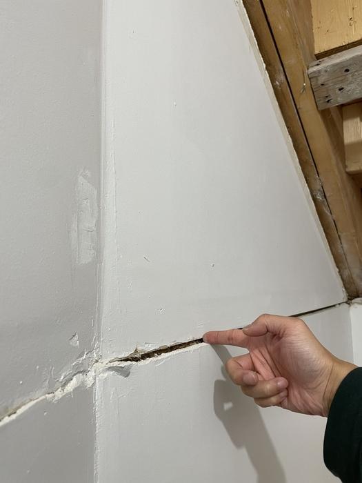 How can I fix this drywall? - Home Improvement Stack Exchange