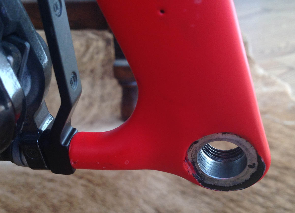 Through axle (thruaxle) typical/minimum number of turns of active