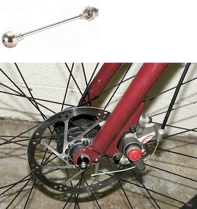 mechanical engineering Clamping force of a bicycle quick release