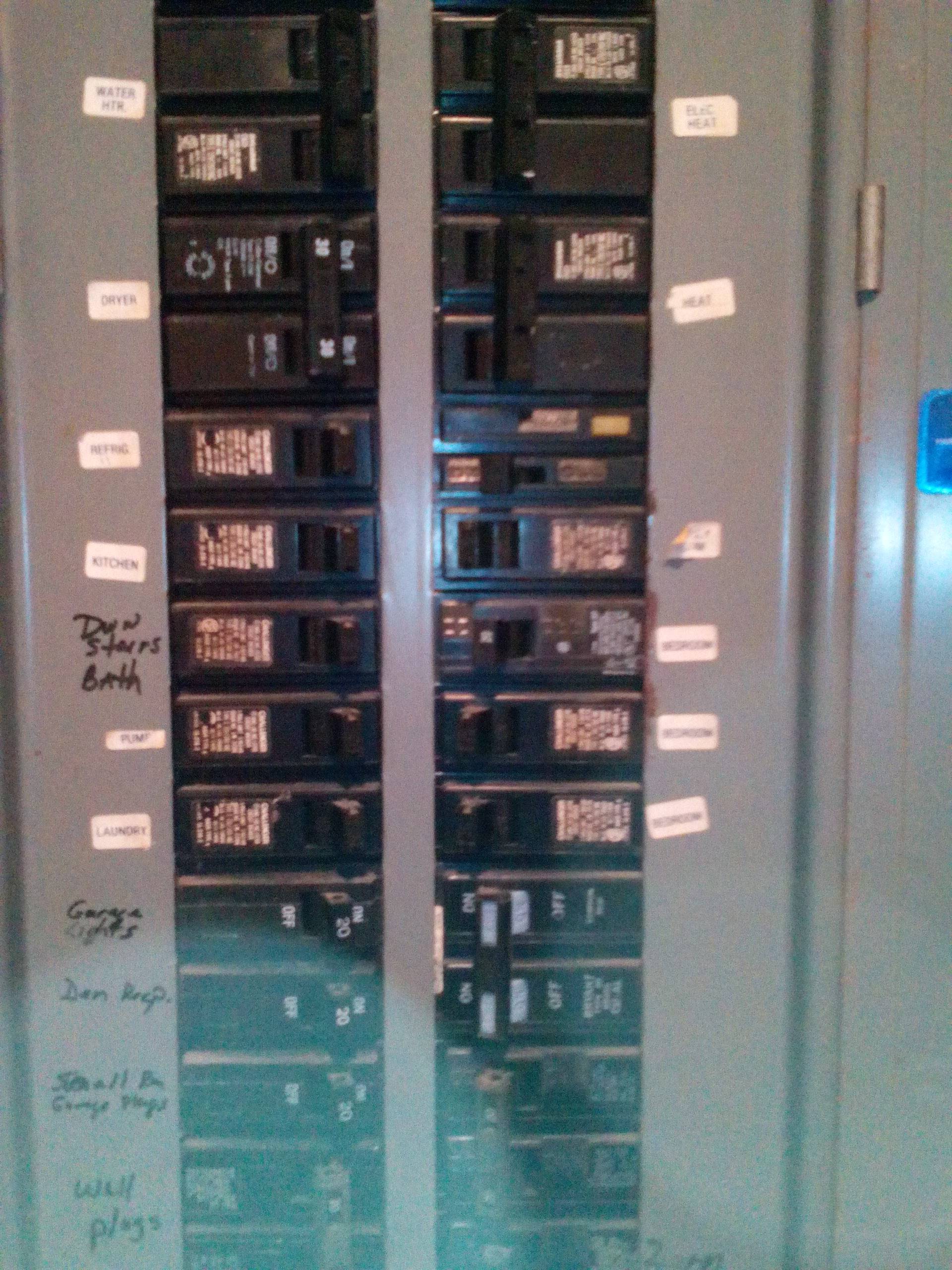 wiring Electric box and lights Home Improvement Stack Exchange