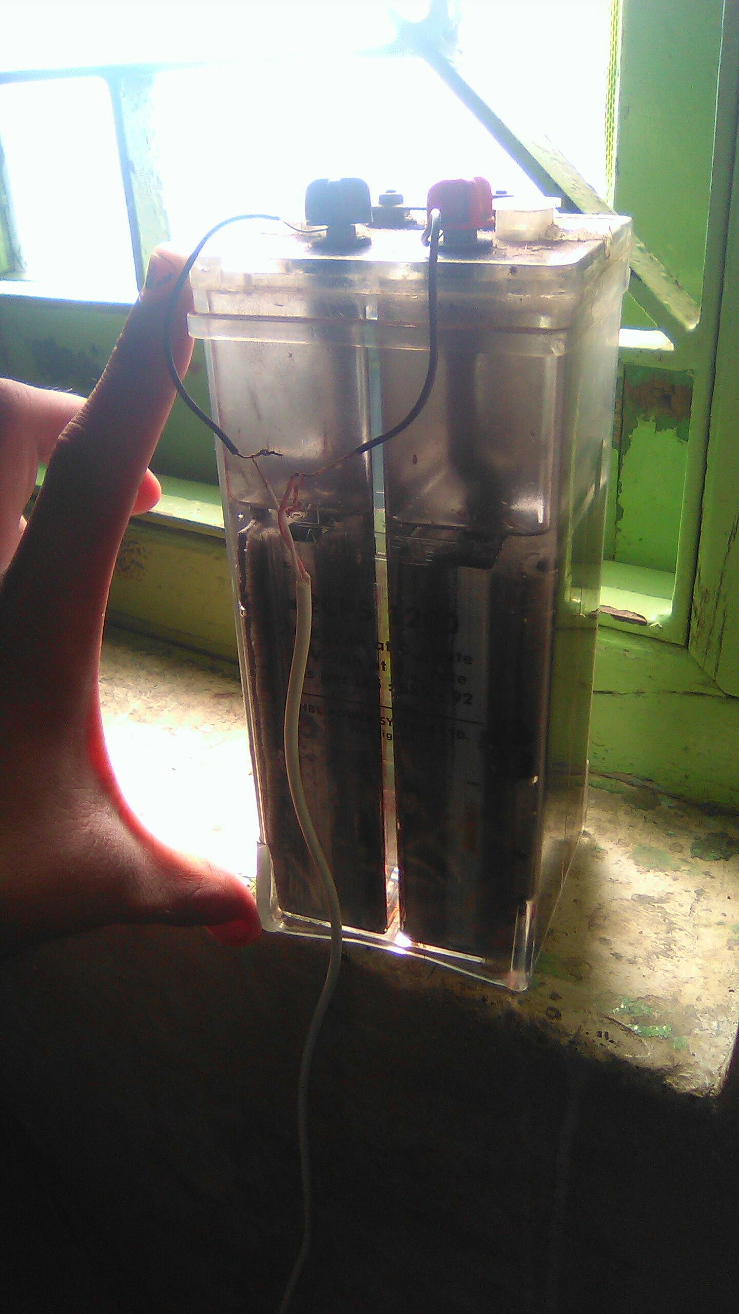 Are gas bubbles ok in Flooded lead acid battery charging? Electrical