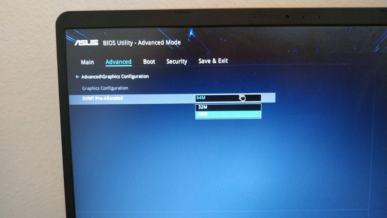 How to change default video card in a laptop? Super User