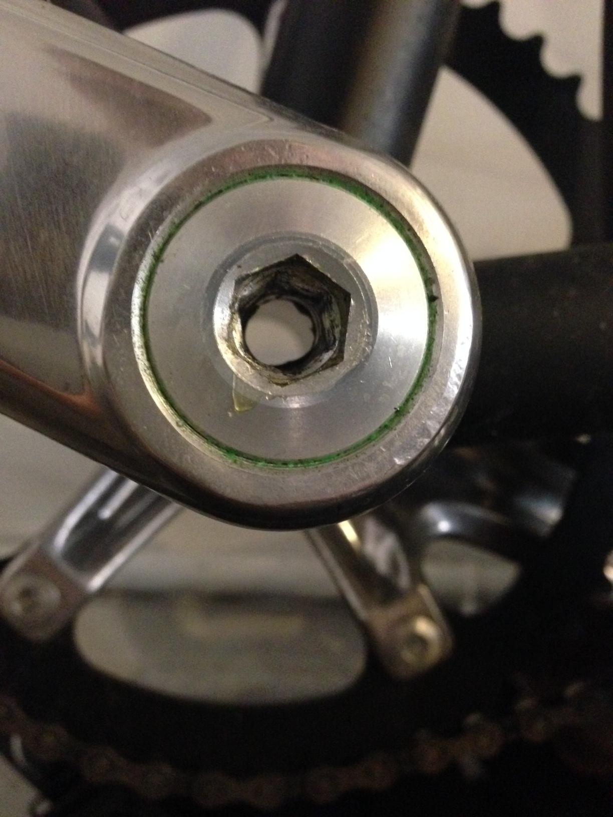 How to remove crank arm with broken bolt on SRAM Omnium crankset